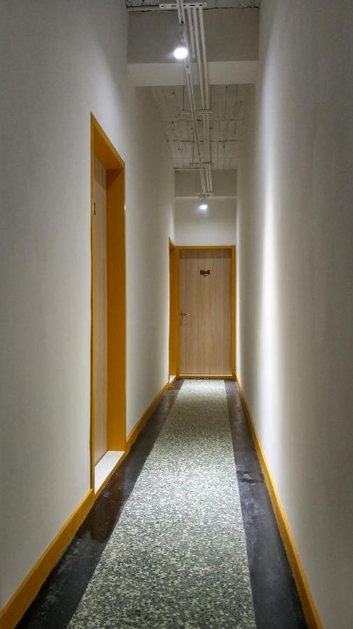 Swf淡水新五福旅館 Sinwufu Hotel Extérieur photo