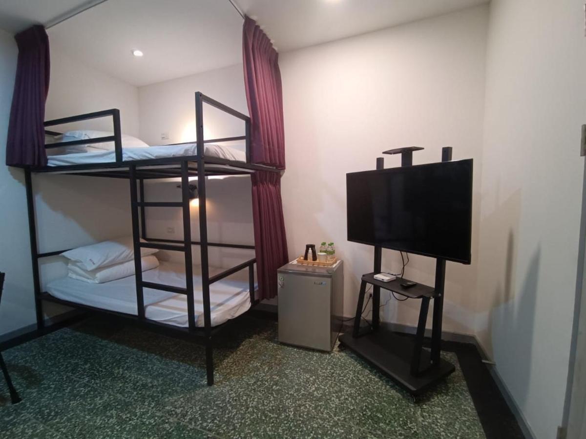 Swf淡水新五福旅館 Sinwufu Hotel Extérieur photo