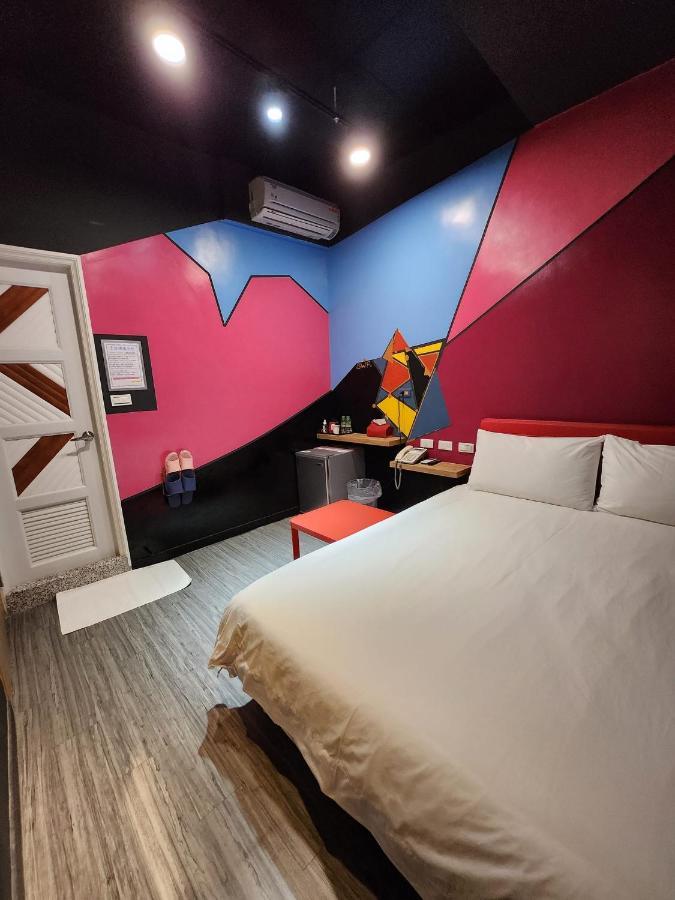 Swf淡水新五福旅館 Sinwufu Hotel Extérieur photo