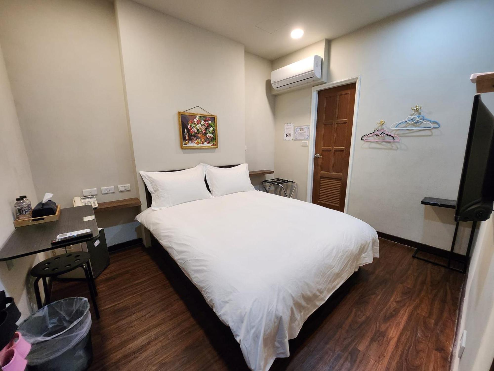 Swf淡水新五福旅館 Sinwufu Hotel Extérieur photo