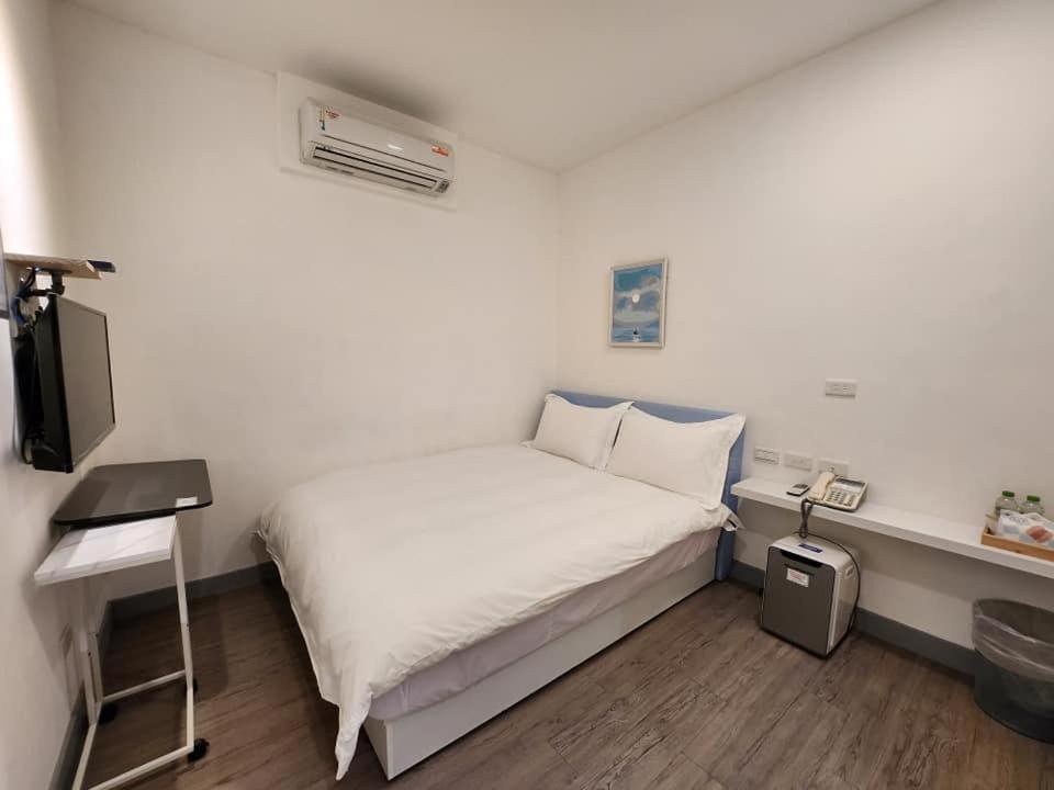 Swf淡水新五福旅館 Sinwufu Hotel Extérieur photo